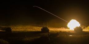 Members of the Lord Strathcona's Horse (Royal Canadian) (LdSH(RC)) conduct a gun camp at night with Leopard 2A4 and 2A4M tanks at Range 16 in the Wainwright Garrison training area on September 19, 2017.
Image By: Master Corporal Malcolm Byers, Wainwright Garrison Imaging
WT01-2017-0077-024