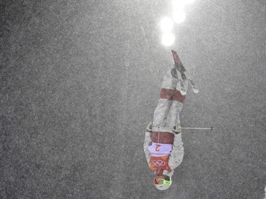 TOPSHOT - Canada's Andi Naude competes in the women's moguls final 1 during the Pyeongchang 2018 Winter Olympic Games at the Phoenix Park in Pyeongchang on February 11, 2018.
