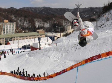 US Chloe Kim competes during qualification of the women's snowboard halfpipe at the Phoenix Park during the Pyeongchang 2018 Winter Olympic Games on February 12, 2018 in Pyeongchang.