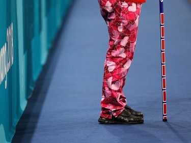 The pants looked great, but Norway's curling team lost 6-4 to Japan on Wednesday.