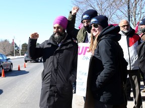 Federal NDP leader Jagmeet Singh shows support for the striking members of CUPE 2424 at Carleton University March 20. (Photo by Jean Levac/Postmedia)