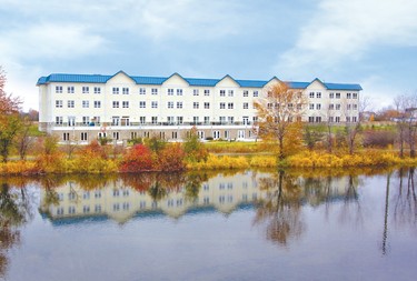 Community Members enjoy truly vibrant independent living at Waterside, a V!VA Retirement Community in Carleton Place.
