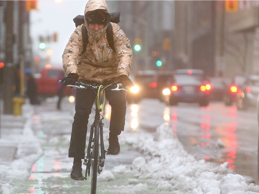 It's Here! (maybe): 'First Measurable Snowfall' In The Weekend Forecast ...