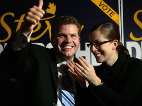 Steve Desroches gives the thumbs up with his wife Michelle as he learns of his victory in the very late final tally in the race for Gloucester-South Nepean in 2006. (Photo by Julie Oliver, Ottawa Citizen.)