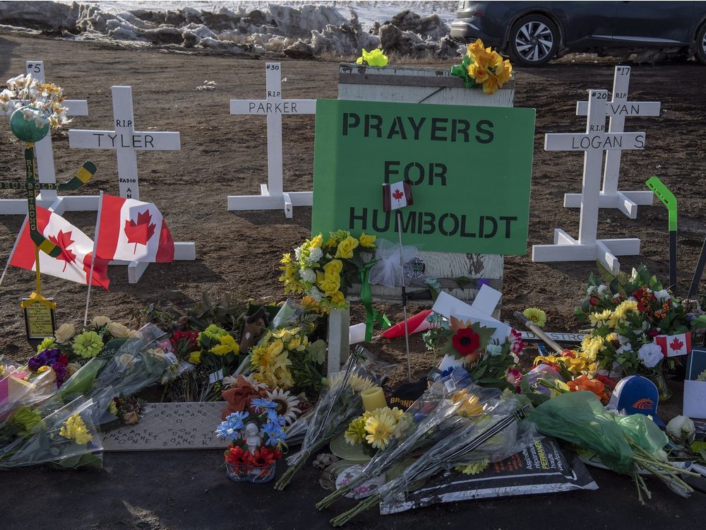Humboldt Broncos bus crash remembered across Saskatchewan, Canada