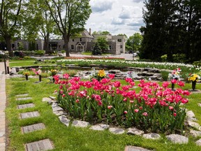 The pleasant grounds of Beechwood Cemetery are the ideal setting for a visitation, life celebration, memorial service, catered reception, cremation or burial.