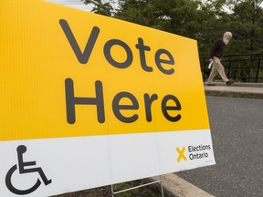 Voter arrives at Sandy Hill poll early Thursday