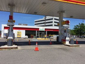 The Shell station on Greenbank was closed for a period of time while they had no gas.   Photo by Tom Spears