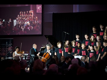 A children’s choir from Castor Valley Elementary School performed with Gryphon Trio.