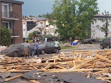 I've seen some of the photos from Daniel Johnson in Gatineau and the damage is extensive. Tornado touched down on that street. GP Joa @gpjoa