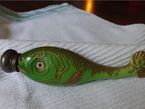 This figural fish scent bottle is very rare. Bottles such as these, which are usually attributed to Thomas Webb & Sons, virtually never come on the market and at auction it will probably swim to $2,500 or more.