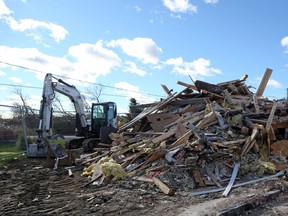 Tornado damages in Dunrobin.