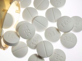 Prescription pills containing oxycodone and acetaminophen are shown in Toronto, Dec. 23, 2017. With the recognition that physician prescribing plays a significant role in Canada's opioid crisis, a team of researchers has developed a program called STOP Narcotics to dramatically reduce the amount of the painkillers patients are given following some common operations.