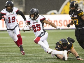 The Ottawa Redblacks' Diontae Spencer races up field against the Hamilton Tiger-Cats on Saturday, Oct. 27, 2018.