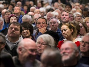 Several hundred people attended a public meeting at the Mlacak Centre in Kanata to discuss the proposed redevelopment of Kanata Lakes golf course.