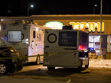 The SIU is investigating after a 30-year-old man died following a confrontation with Ottawa police at the Elmvale Acres Shopping Centre.