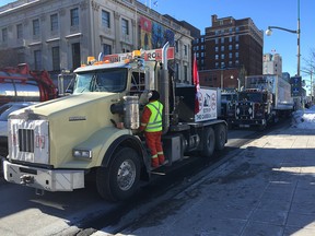 The pro-pipeline motorcade from Alberta arrives on Parliament HIll.
(Photo: Tony Caldwell)