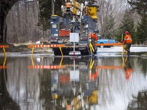 The low lying areas around Ottawa and Gatineau were hit with the beginning of the flooding near the rivers, Sunday, April 21, 2019.   Ashley Fraser/Postmedia