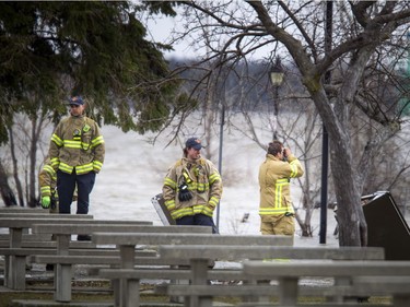 Fire fighters asses the flooding near the Aylmer marina Saturday, April 27, 2019.   Ashley Fraser/Postmedia