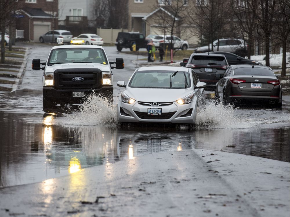 Traffic: Monday commute features dark intersections, flooded roads ...