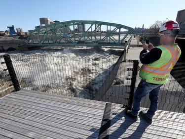 Chaudiere Bridge in Ottawa Monday April 29, 2019. Flood waters have reached the bridge and now is causing damage. The bridge is closed.