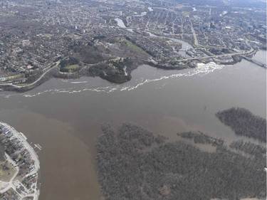 Near Pointe-Gatineau - 
Aerial view of the flooding in the National Capital region, April 29, 2019.