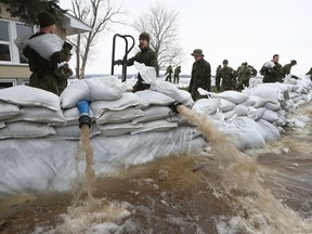 Canadian Armed Forces flood relief operations continues on Grandview Road in Ottawa Wednesday May 1, 2019.