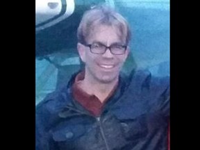 The Ottawa Police Service is asking for public assistance to locate missing 40 year old Marc Vinette who was last seen on Saturday May 25, 2019 in the area of Oakridge Boulevard.
