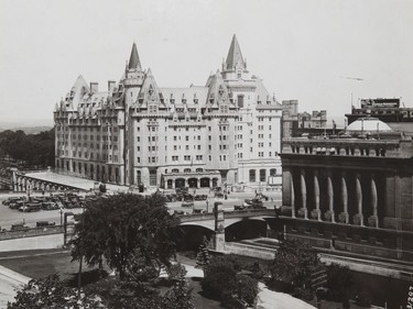 Chateau Laurier Hotel, with Grand Truck Railway train station at right., cica 1920s.