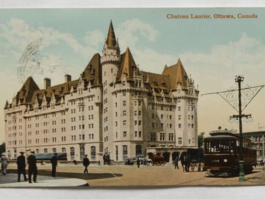 Postcard showing Chateau Laurier Hotel, 1915.