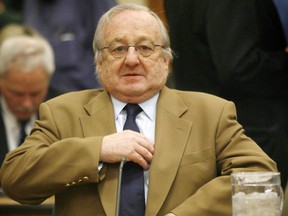 German-Canadian arms dealer Karlheinz Schreiber appears before the Commons ethics committee on Parliament Hill in Ottawa, November 29, 2007.