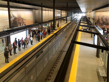 Ottawa's new LRT system was up and running for the public for the first time in Ottawa Saturday Sept 14, 2019. Waiting for a train at St. Laurent Station Saturday.   Tony Caldwell,