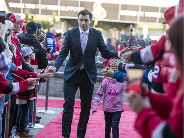 Bobby Ryan greets fans as he walks the red carpet.