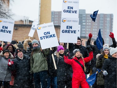 Teachers and education workers on the picket line at Ridgemont High School. Classes are cancelled for about 116,000 elementary and secondary students in Ottawa Wednesday as high school teachers and education support staff stage a one-day strike. December 4, 2019.