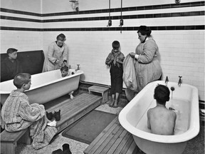 Children are washed at London's Sun Court Cleansing Station in 1914. In The Clean Body, Peter Ward documents how Europe and North America differed in the pace with which they bridged the hygiene class divide in the 20th century.