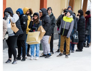 Lots of people out looking for Boxing Day deals at the Tanger Outlets in Ottawa. December 26, 2019. Errol McGihon/Postmedia