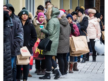 Lots of people out looking for Boxing Day deals at the Tanger Outlets in Ottawa. December 26, 2019. Errol McGihon/Postmedia