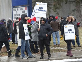Teachers and education workers on the picket line at John McCrae Secondary School in Ottawa earlier this week.