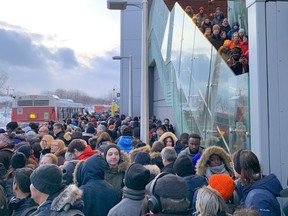 Afternoon commuters crowd the bus platform at the Hurdman LRT station in Thursday, January 16, 2020. ciredit: Twitter user Sam Bee