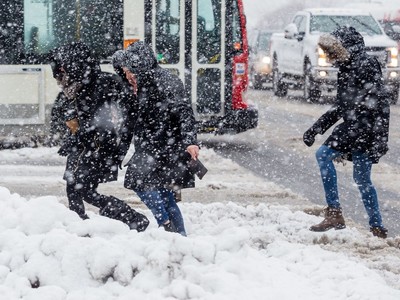 Snowmageddon or slushocalypse? Predicted storm mostly fizzles