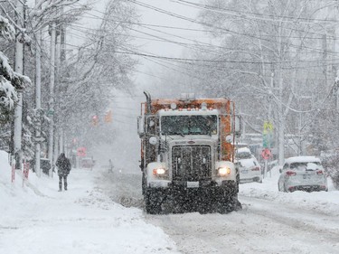 Commuters had a hard time getting around Ottawa Thursday following a huge dump of wet, slushy snow in the capital.