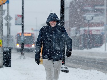 Commuters had a hard time getting around Ottawa Thursday following a huge dump of wet, slushy snow in the capital.