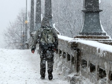 Commuters had a hard time getting around Ottawa Thursday following a huge dump of wet, slushy snow in the capital.