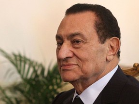 (FILES) A file photo taken on September 29, 2010 shows Egyptian President Hosni Mubarak during a meeting with US Central Command General James Mattis at the presidential palace in Cairo. - Egypt's former long-time president Hosni Mubarak died on February 25, 2020, at the age 91 at Cairo's Galaa military hospital, his brother-in-law General Mounir Thabet told AFP.