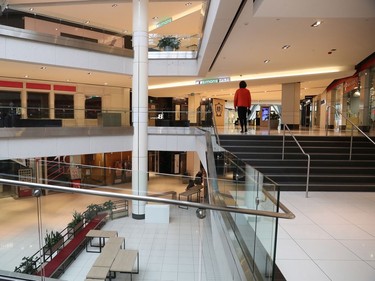 A very quiet Rideau Centre in Ottawa Thursday March 19, 2020. Almost all of the stores were shut down at  Rideau Centre due to the COVID-19 outbreak. Tony Caldwell
