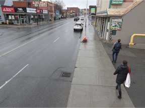 Deserted Riverdale Avenue and Bank Street on March 30, 2020. Shouldn't we be discussing ideas for improving pedestrian and cycling routes?