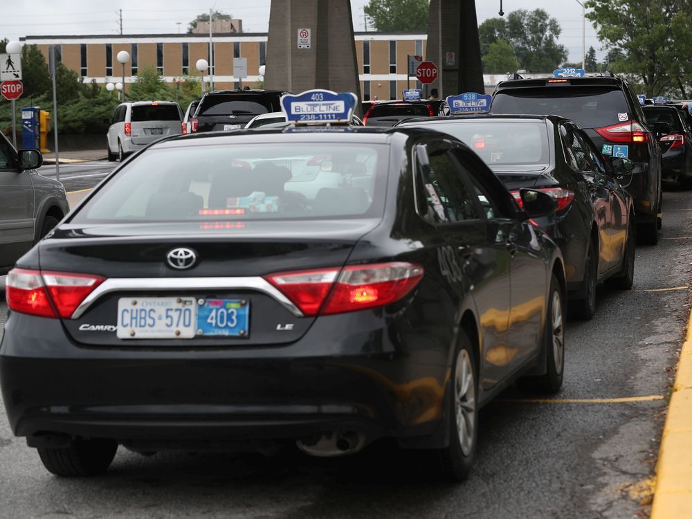 Only 1 in 10 taxis on the road in Ottawa city report Ottawa Citizen