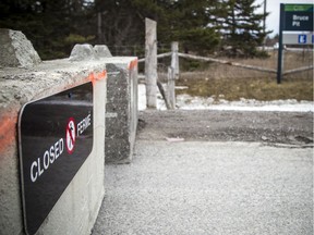 The Bruce Pit parking lot closed sign on March 28, 2020.