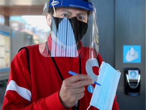 OC Transpo will stop offering free face masks as of Aug. 1
