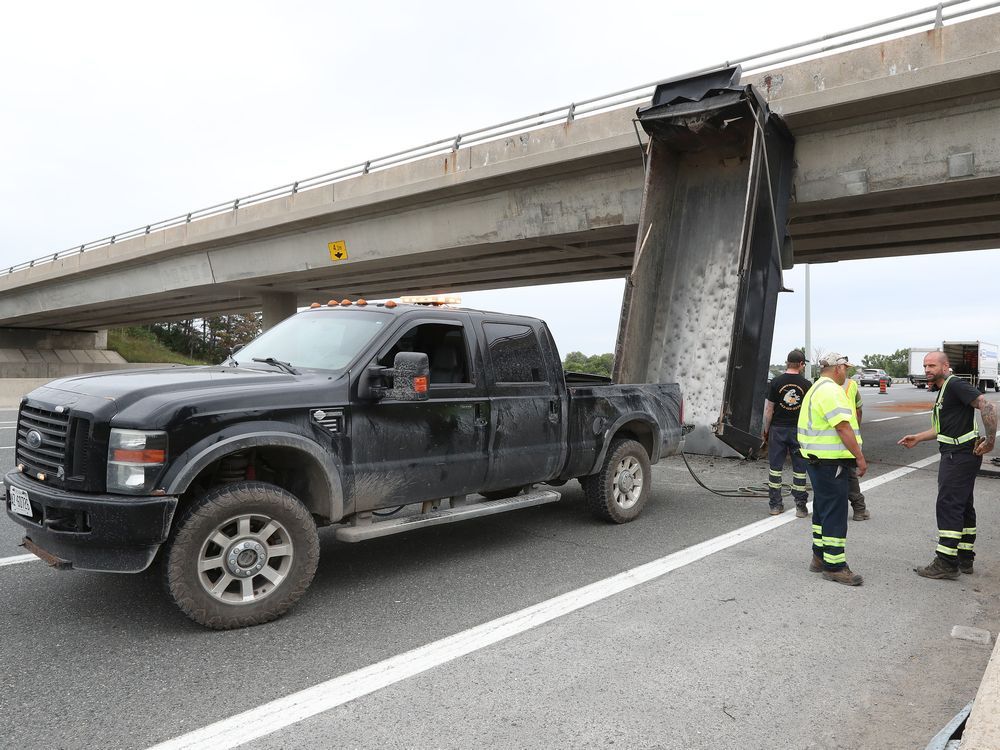 Police say dump truck moving at 100 km/h with dump box elevated before